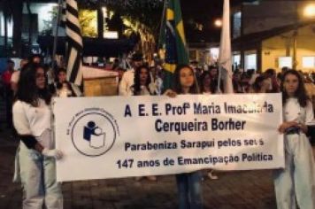 Foto - Sarapuí 147 anos! Desfile Cívico, resgata a história da cidade desde a fundação por Capitão Luis Vieira