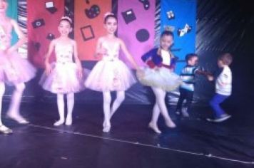 Foto - Ballet Attitude se apresenta no CIC