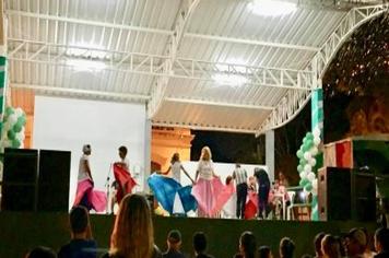 Show de Talentos na Praça das Bandeiras anima o domingo em Sarapuí