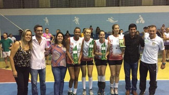 Coordenadoria de Esportes promove torneio de volei 4×4