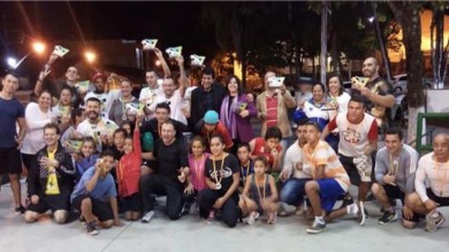 1° Corrida Noturna Sicoob de Sarapuí.