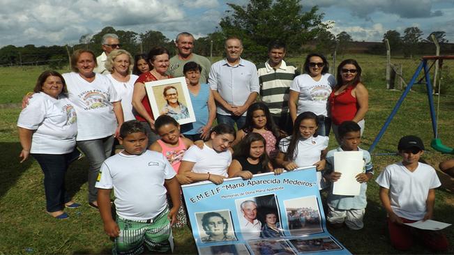 ESCOLA DA VÁRZEA- ENCERRAMENTO DOS TRABALHOS 2015