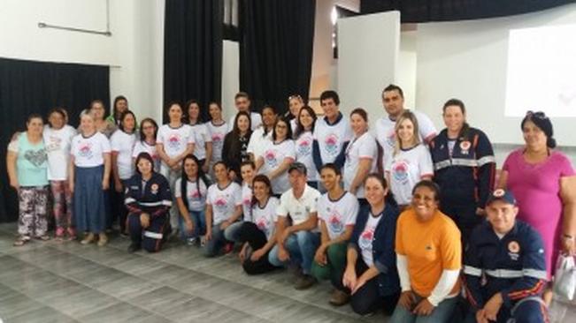 Caminhada “Todos juntos contra o câncer de mama” marca o encerramento da campanha “Outubro Rosa”